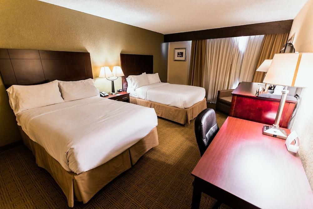 Holiday Inn South Plainfield-Piscataway By Ihg Exterior photo
