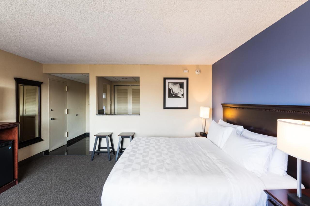 Holiday Inn South Plainfield-Piscataway By Ihg Exterior photo