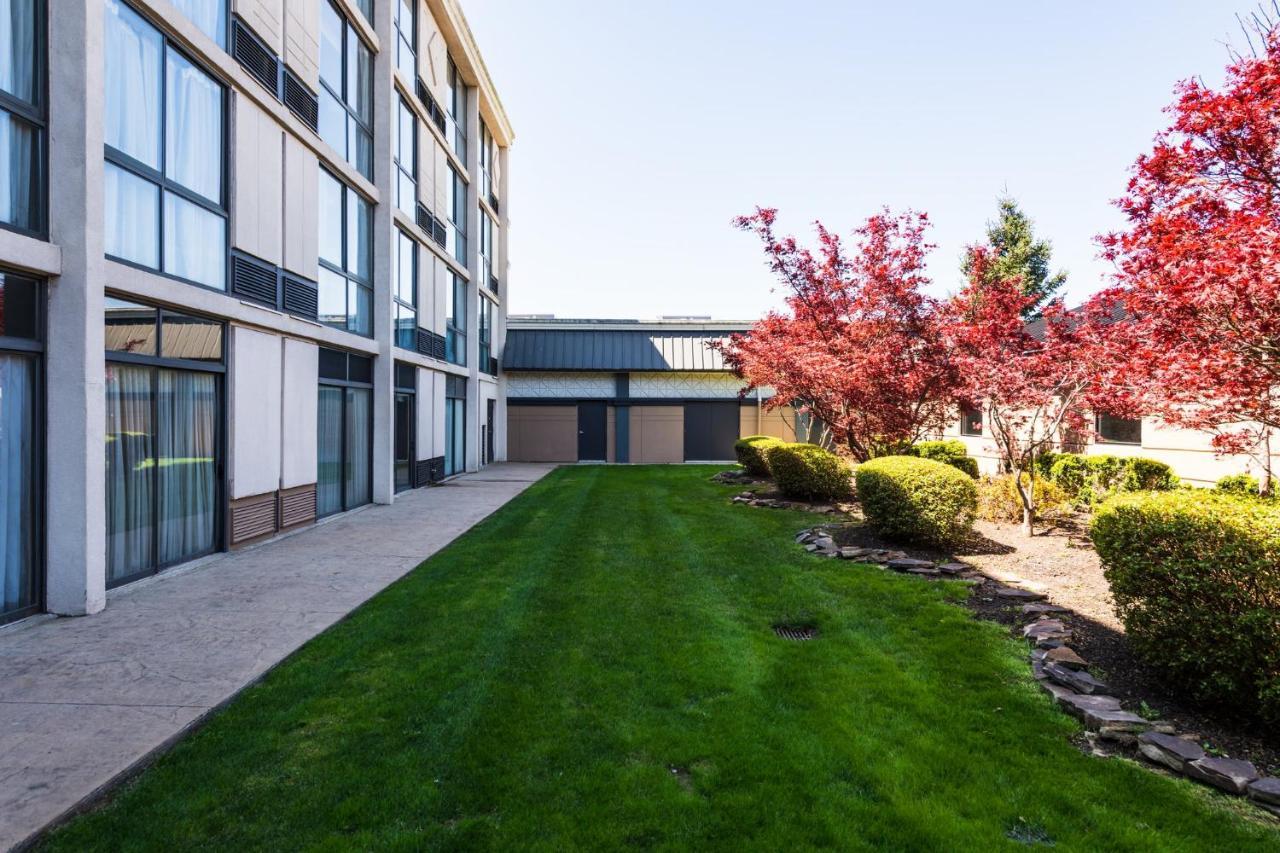 Holiday Inn South Plainfield-Piscataway By Ihg Exterior photo