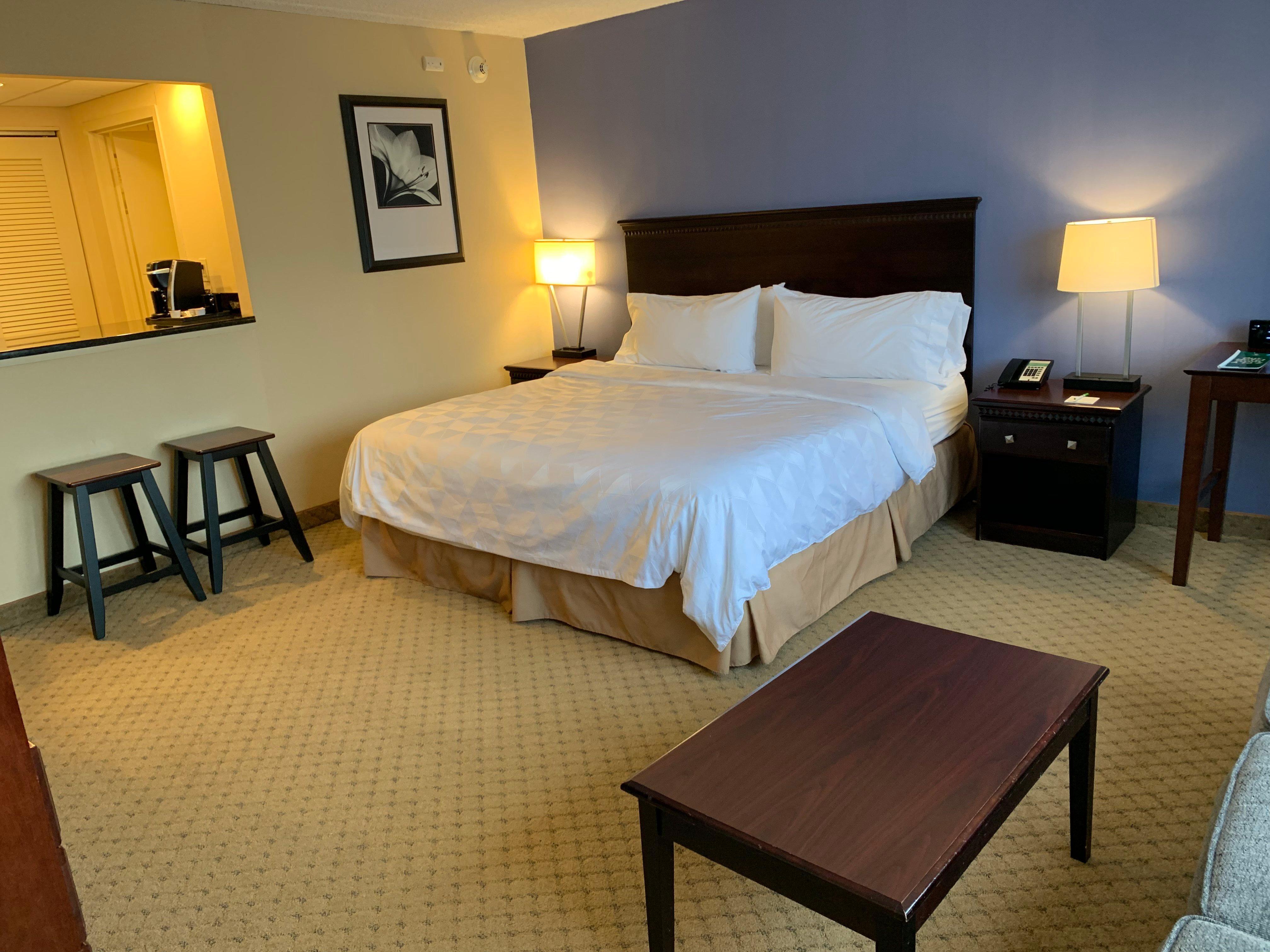 Holiday Inn South Plainfield-Piscataway By Ihg Exterior photo