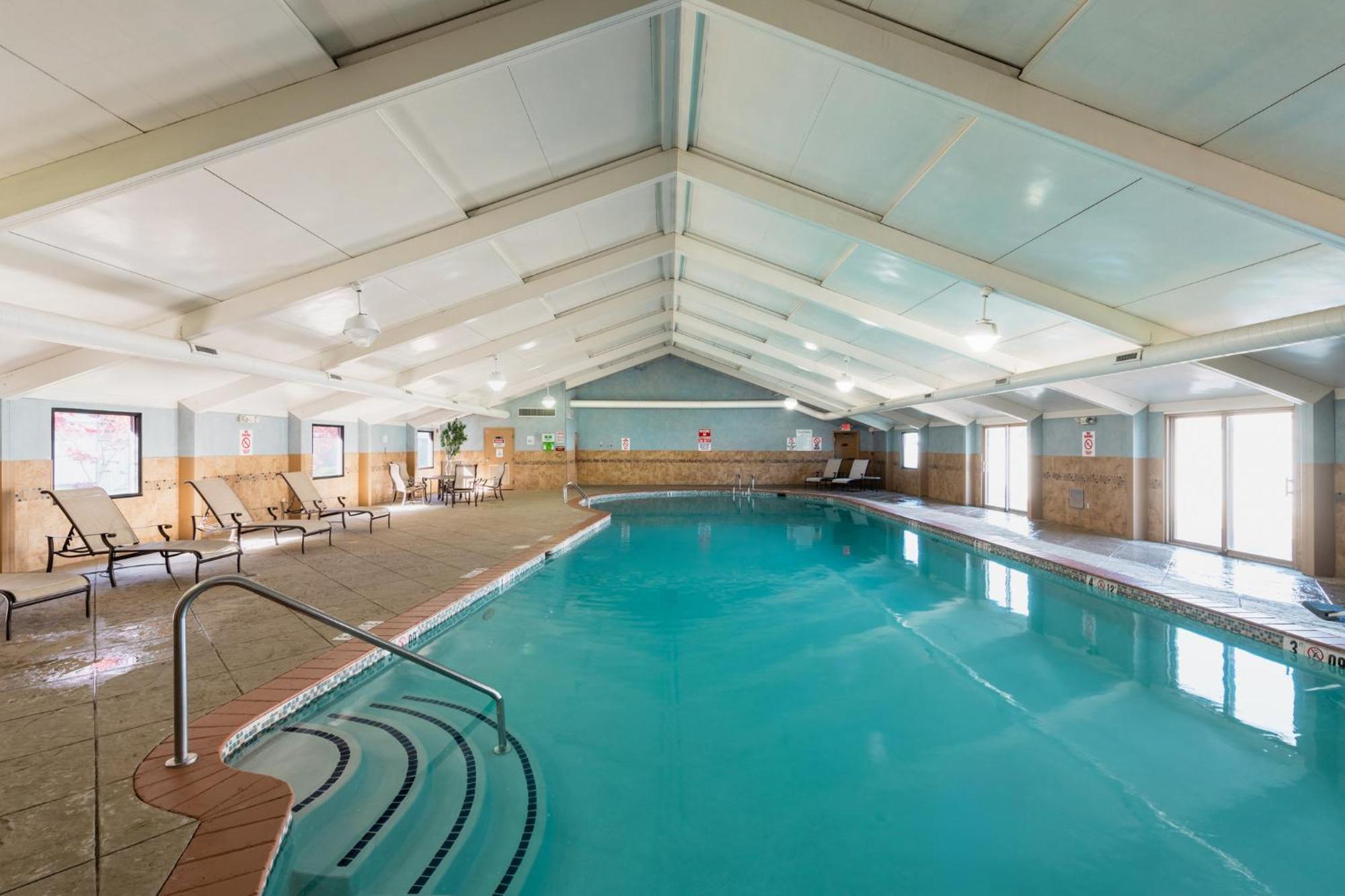 Holiday Inn South Plainfield-Piscataway By Ihg Exterior photo