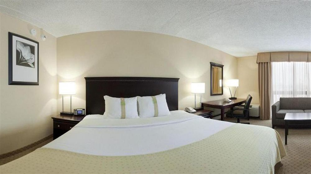 Holiday Inn South Plainfield-Piscataway By Ihg Exterior photo