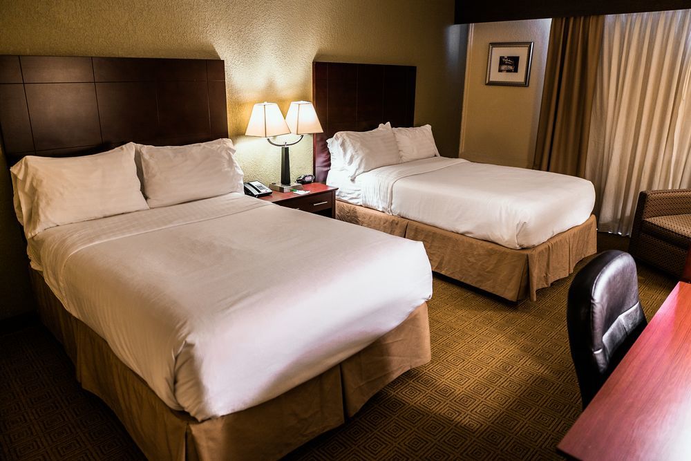 Holiday Inn South Plainfield-Piscataway By Ihg Exterior photo